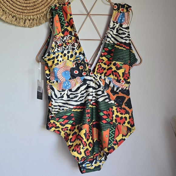 Averie, New Harlow Tropical Animal Print Deep Plunge One Piece Swimsuit SZ XL - Picture 5 of 9